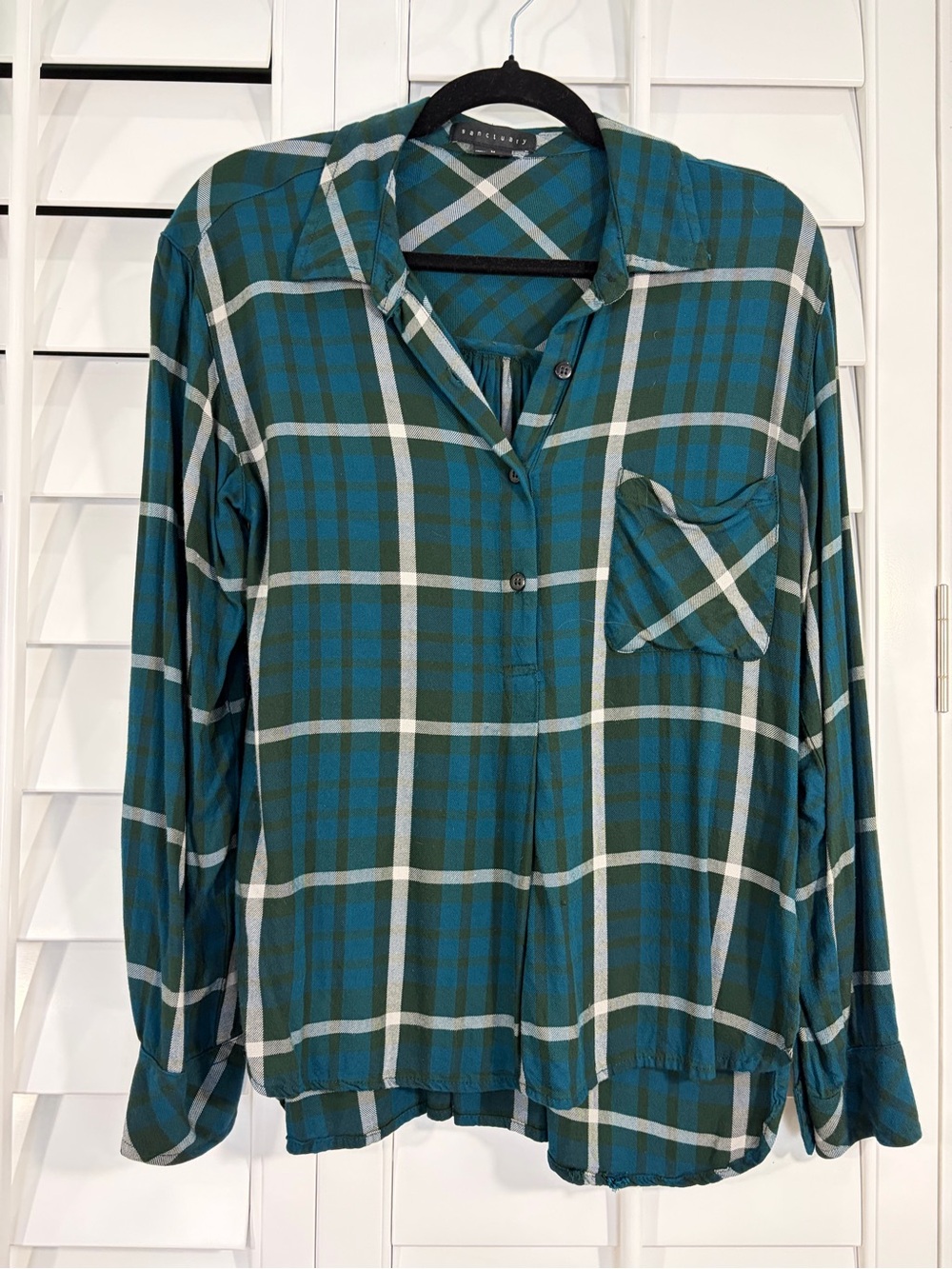 Sanctuary Super Soft Green & Teal Plaid Button-up Shirt (M)